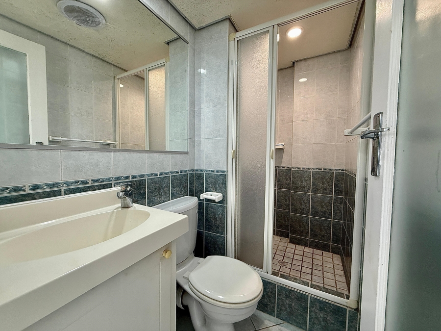 2 Bedroom Property for Sale in Beachfront Western Cape
